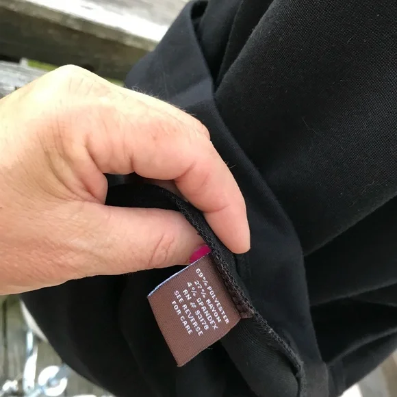 Adrienne Vittadini sleeveless black dress - Picture 9 of 11